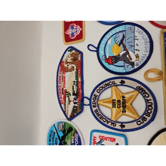 Lot Of 13 Boy/cub Scout Patches 2013-2015 - Picture 6 of 16